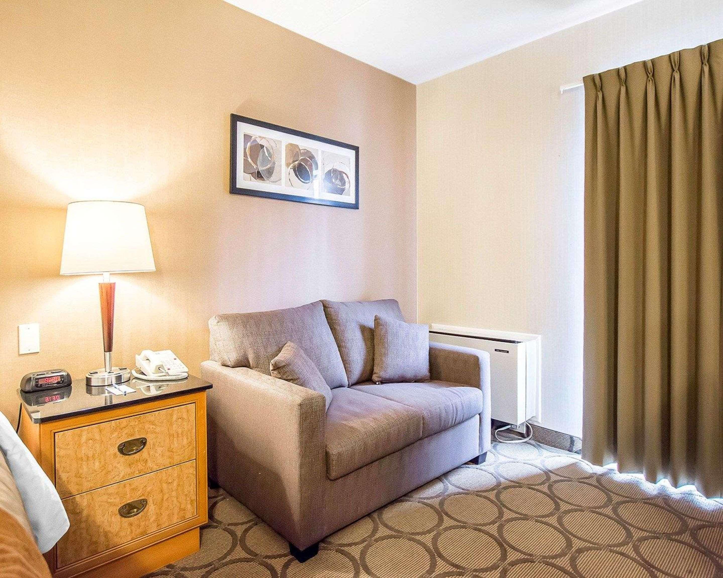 Comfort Inn Kirkland Lake Exteriör bild
