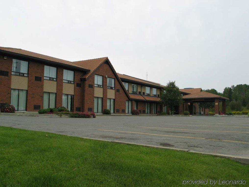 Comfort Inn Kirkland Lake Exteriör bild