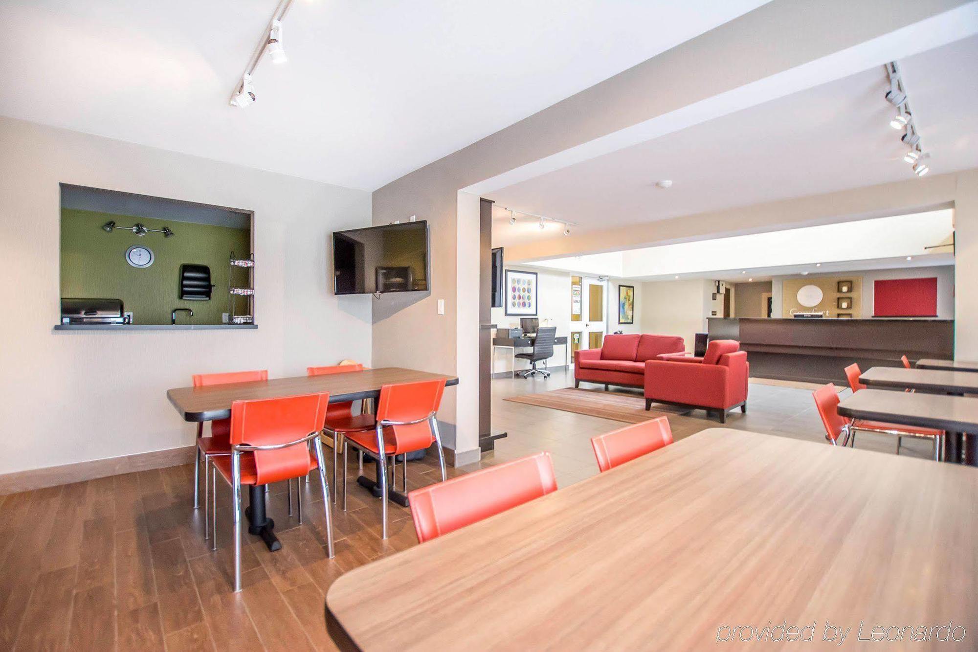 Comfort Inn Kirkland Lake Exteriör bild