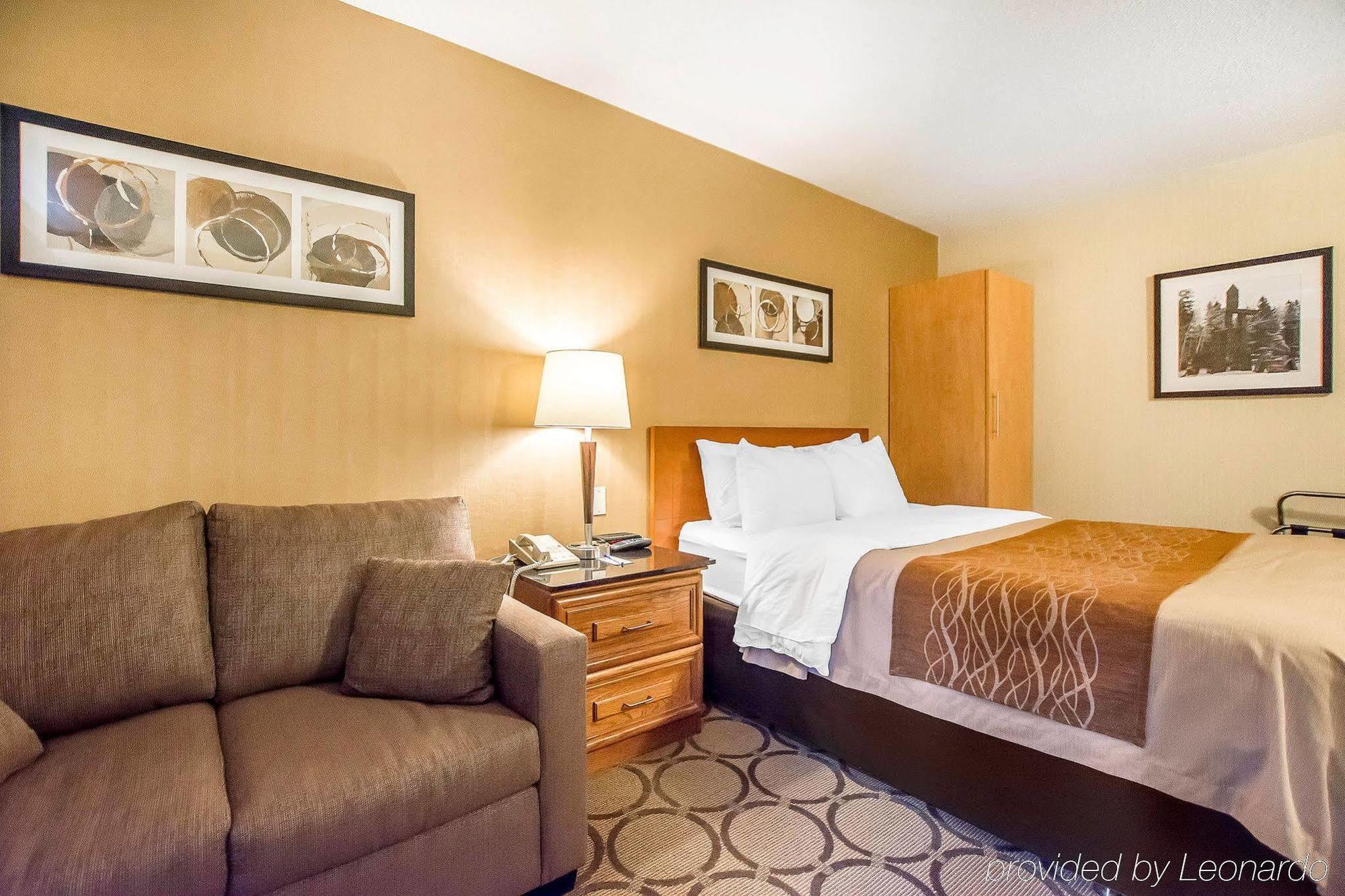 Comfort Inn Kirkland Lake Exteriör bild