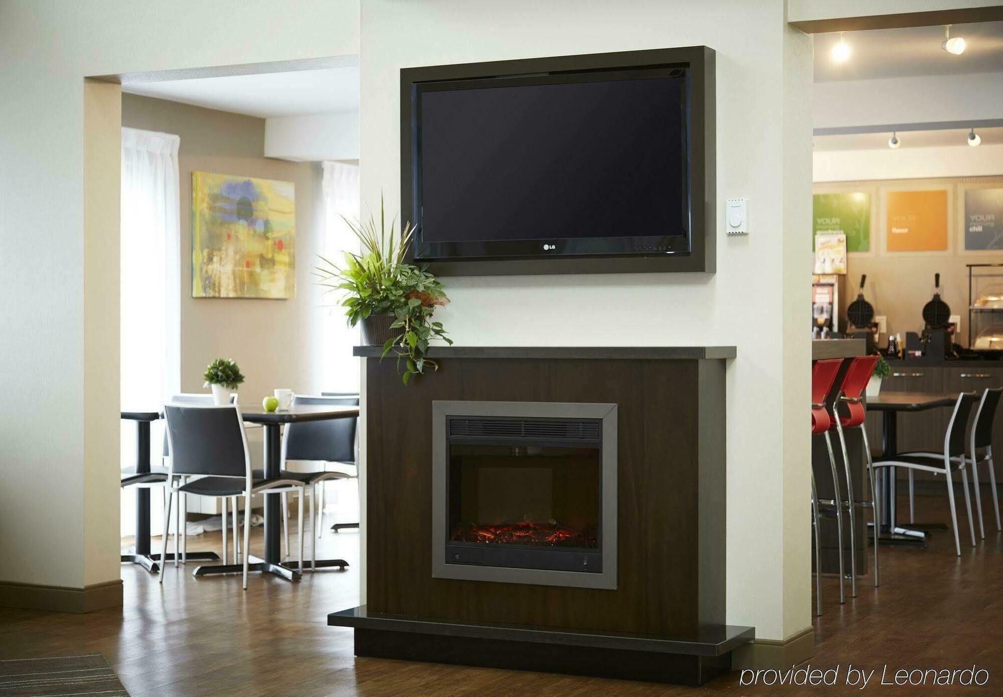 Comfort Inn Kirkland Lake Exteriör bild