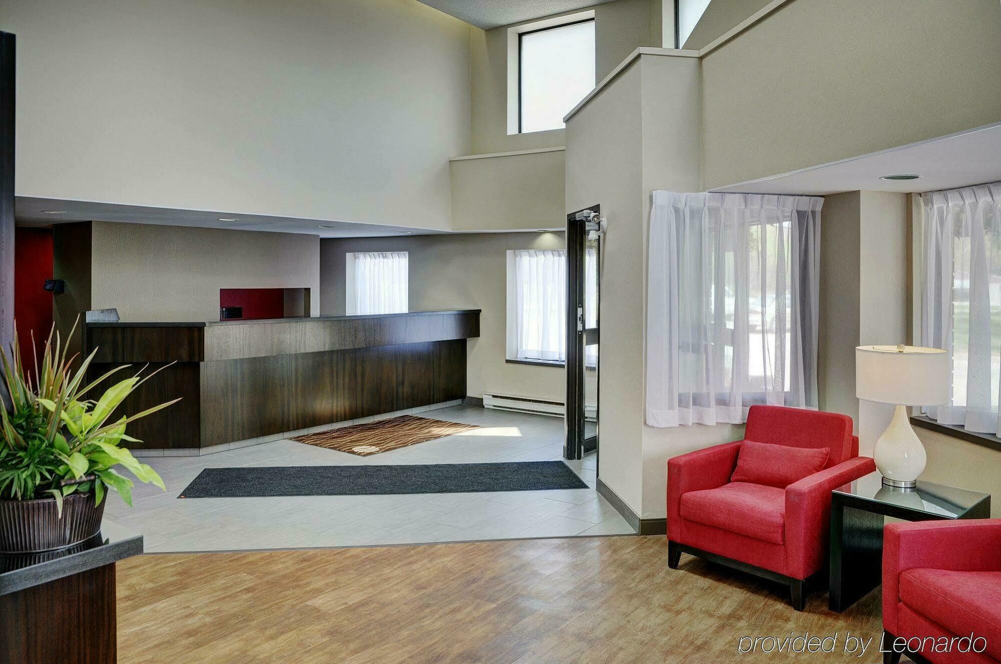 Comfort Inn Kirkland Lake Exteriör bild